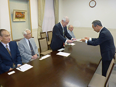 写真 協議会認定式