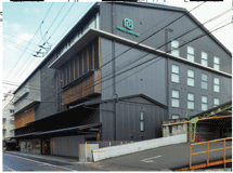 2022年4月15日　空調室外機フエンス追加 御幸町通三条上る